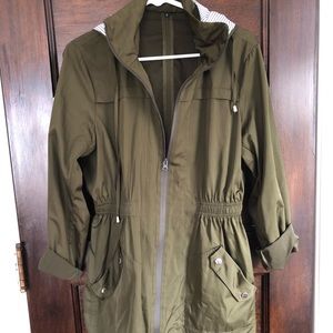 3 for $10!💕 water resistant jacket